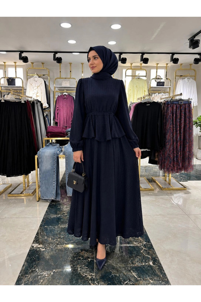 Butik Kahverengi Takım Görünümlü Bağcıklı Gofre Kumaş Elbise Modelimiz