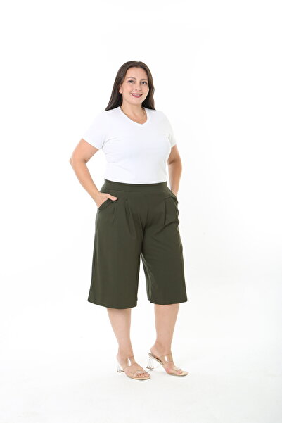 XL Modam Lycra Viscose Pleated Plus Size Shorts