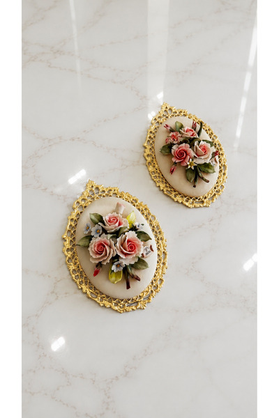 İTALYAN CAPODİMONTE ESTERHOMEDECOR 2’li Pirinç çerçeveli orijinal damgalı çiç...