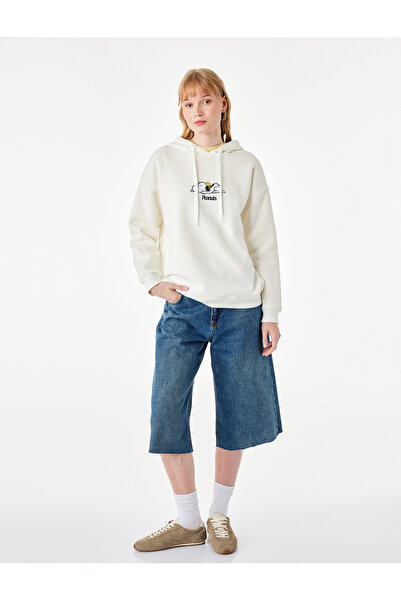 Koton Snoopy Lisanslı Arkası Baskılı Şardonlu Kapüşonlu Sweatshirt