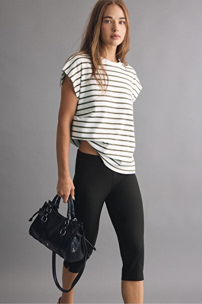 Stradivarius تي شيرت مخطط بأكمام منسدلة