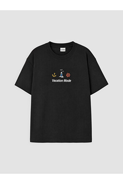 LC Waikiki Original Oval Collar Printed Boy's T-Shirt