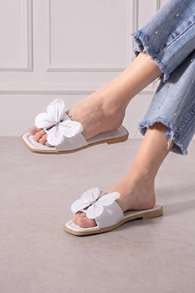 FUGA MODA Papillon White Fabric Butterfly Detailed Slippers