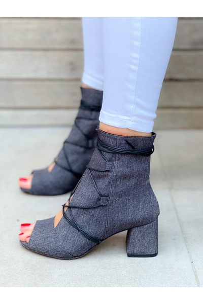 BERFONA صندل صيفي بكعب 5 سم من SMILE GRAY DENIM