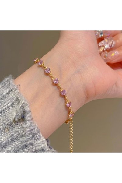 Heda Jewelry سوار قلب صغير باللون الوردي