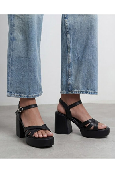 Enes Ayakkabıcılık Women's ankle-tie platform heels with criss-cross strap de...