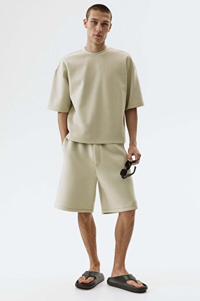 H&M Oversized Fit Scuba T-shirt