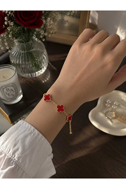 MODA Red Enamel Gold Five-Leaf Clover Bracelet