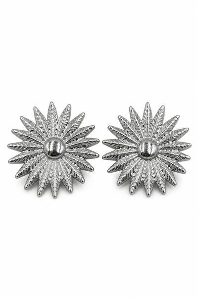 Jack Ferrero Leaf Patterned Star Shaped Shiny Gray Bijouterie Earrings