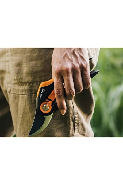FiSKARS 1057162 - Sekator P321