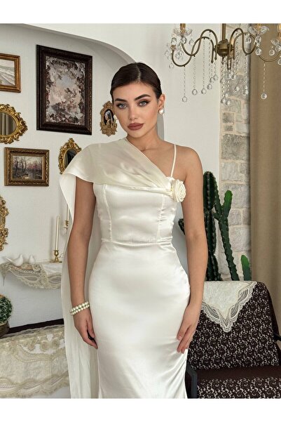 Clothes Fast Rochie maxi din satin ecru pentru femei, cu decolteu asimetric, ...