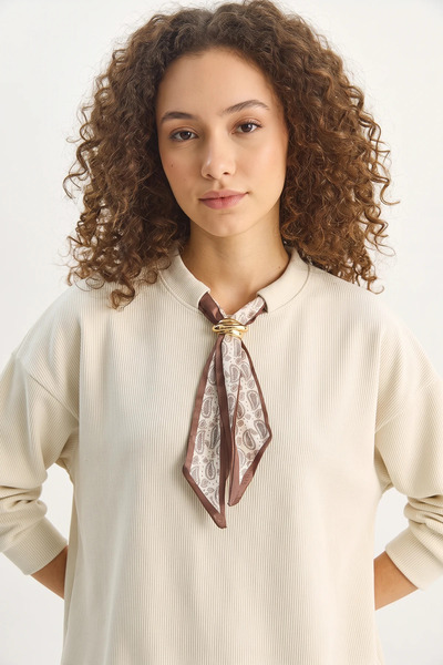 Şeker Portakalım Women's Beige Cotton Sweatshirt with Scarf Detail