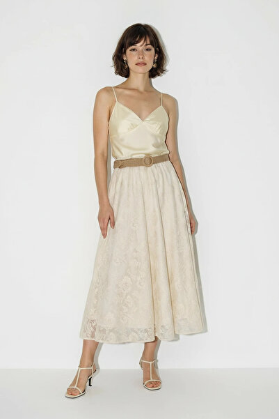 Efnaz style Women's Straw Belt Detailed, Embroidered, Lined Midi Skirt De Cream