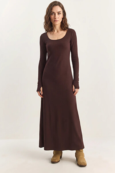 Efnaz style Women's Long Sleeve U-Neck Relaxed Bitter Coffee Dress