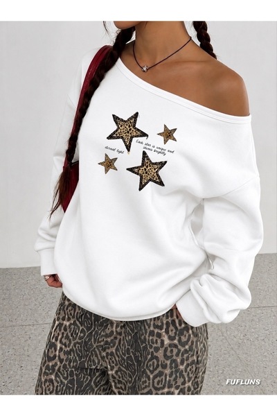 FUFLUNS Written Leopard Star Printed Oversized Women's Boat Neck Sweatshirt