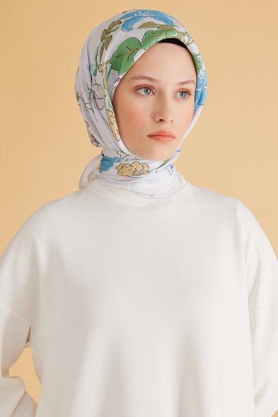 Belli وشاح نقي بنمط الزهور الطازجة باللون الأزرق الجليدي 1 - 15