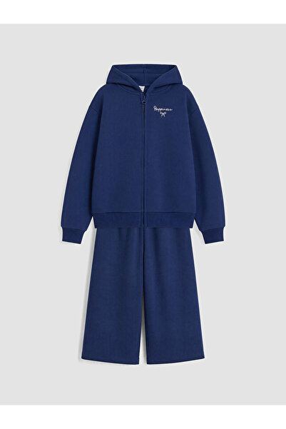 LC Waikiki Sparkling Choices Hooded Embroidered Girls' Sweatshirt from Shinin...