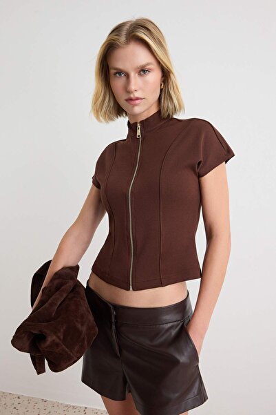 Trendyol Collection Brown Plain Regular Court Collar Bat Sleeve Short Regular...