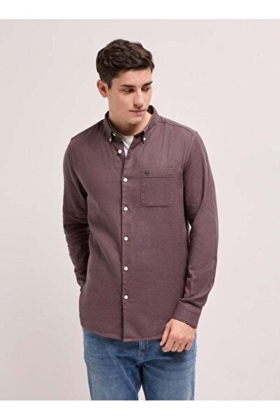 The Bear House Men's Maroon Solid Slim Fit Casual Shirt for Every Occasion