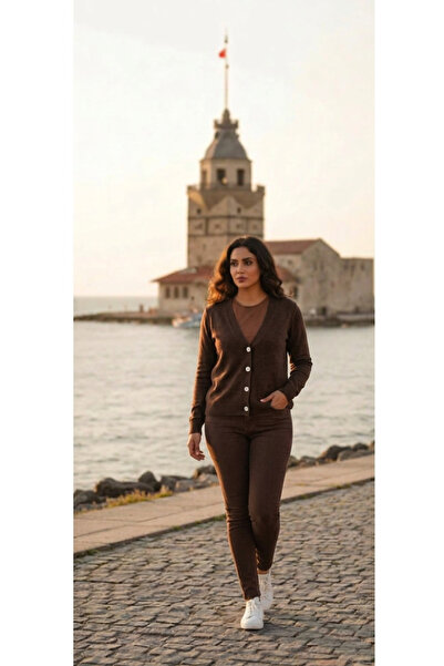 MELLY MORE سترة سادة بنية اللون