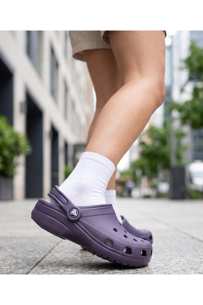 Crocs Classic Unisex Terlik - İkonik Konfor ve Ultra Hafif Croslite Tasarım