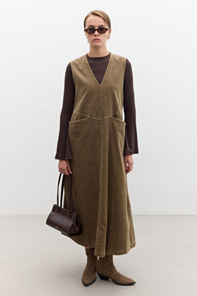 Manuka Rochie din catifea cu broderie, culoare camel
