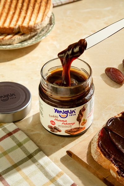 Yenigün Hurma Özlü Fındık Ezmesi, %30 Fındık ve %70 Keçiboynuzu Özü - 250 gr