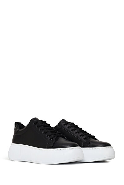 Derimod Kadın Siyah Bağcıklı Kalın Tabanlı Sneaker 26PFE220318