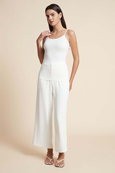 Yola Plain Fitted Tank Sleeveless Top
