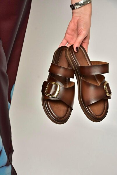 Fox Shoes Y390350703 شبشب نسائي من الجلد الطبيعي باللون البني