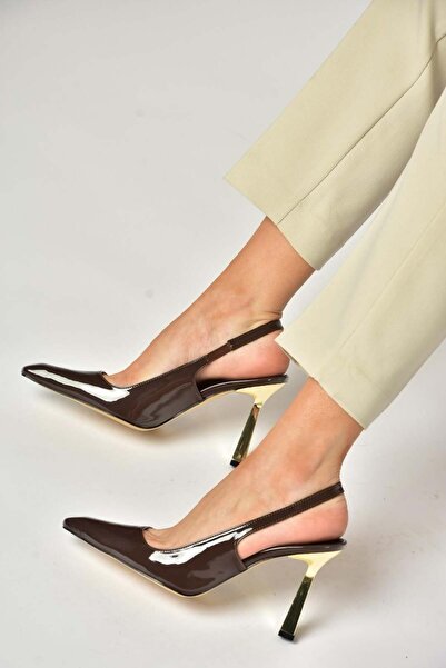 Fox Shoes S752074608 Kahverengi Rugan Kalın Topuklu Kadın Ayakkabı
