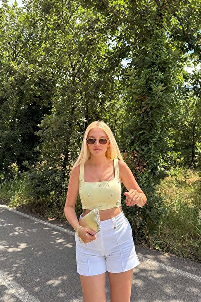 lizge giyim TAŞ DETAY CROP ASKILI BLUZ