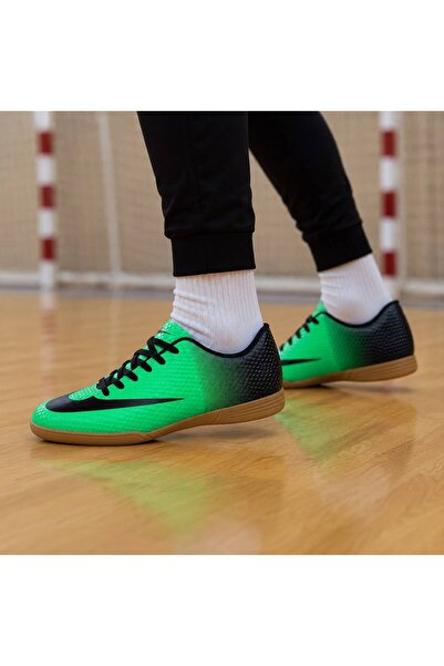 RUNSTEP SALON FUTBOLU AYAKKABISI KAPALI ALAN FUTBOLU KAYMAZ TABAN