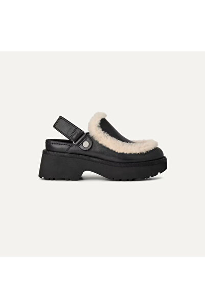 UGG Women / Girls Sandals 1171507 W Esmee Leather Clog Black