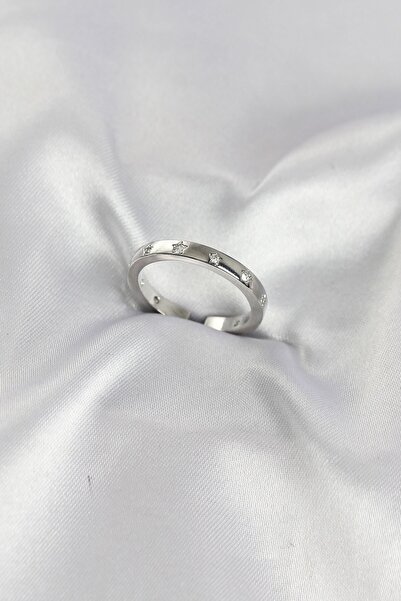 Inure Jewelry خاتم نسائي من النحاس الفضي اللون بتفاصيل نجمة