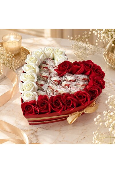 velve Aranjament premium in cutie inima Sweet Amore cu 23 trandafiri de sapun...
