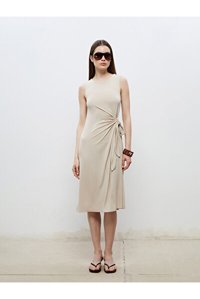 LC Waikiki Trendlucky Oval Neck Gathered Dress with a Difference