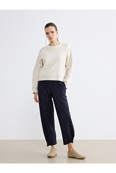 LC Waikiki Trendlucky Loose Fit Women's Pleated Suede Look Pants with a Diffe...