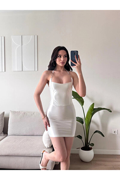 Zoom Butik Aksesuarlı Saten Mini Elbise - BEYAZ