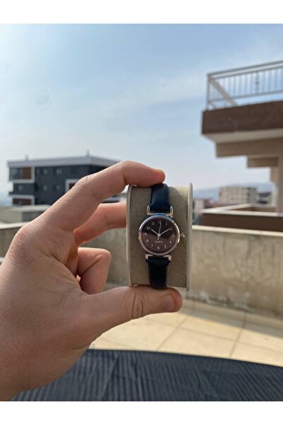 Geneva Kadın Siyah Deri Kordonlu Minimalist Kol Saati