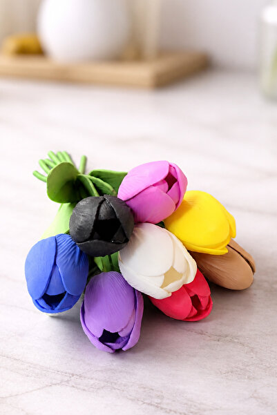 Yellowless Artificial Luxury Wet Textured Eva 8-Piece Tulip Bouquet Color Mix