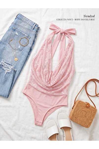Pronto Moda Lace bodysuit