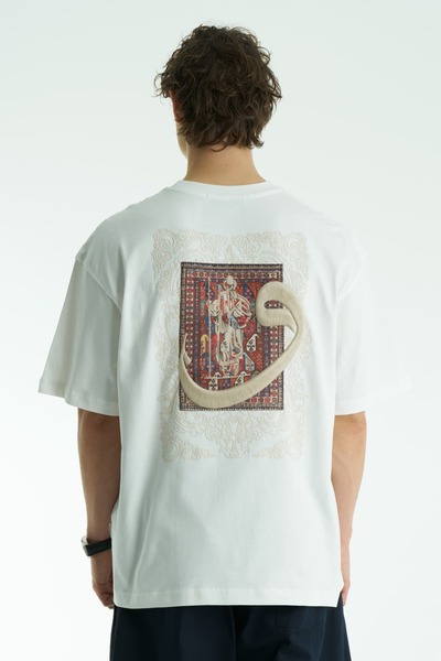 CANMODA Men's White Oversize Vav Letter Ethnic Motif Back Printed T-Shirt