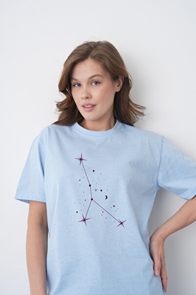 TREND EMMODA Tricou casual albastru cu gât rotund, cu imprimeu cu tematică as...