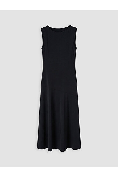 LC Waikiki Nevavm Oval Collar Flared Dress with a Difference