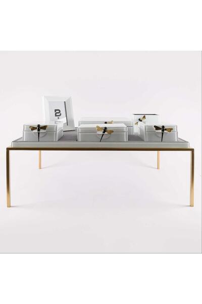 Blends Table with storage accessories