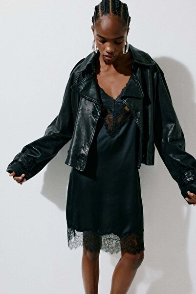H&M Lace-trimmed satin dress
