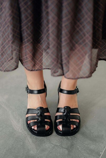 Parponi Delmar Caged Closed-Front Genuine Leather Heeled Sandals Black