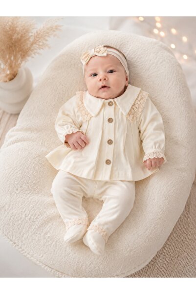 Pure Boutique Compleu elegant bebe fetita crem cu dantela si bentita 3 piese