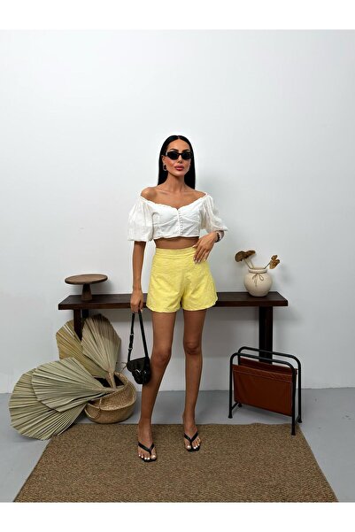 Fav Style Women's Scallop Embroidered Shorts Yellow